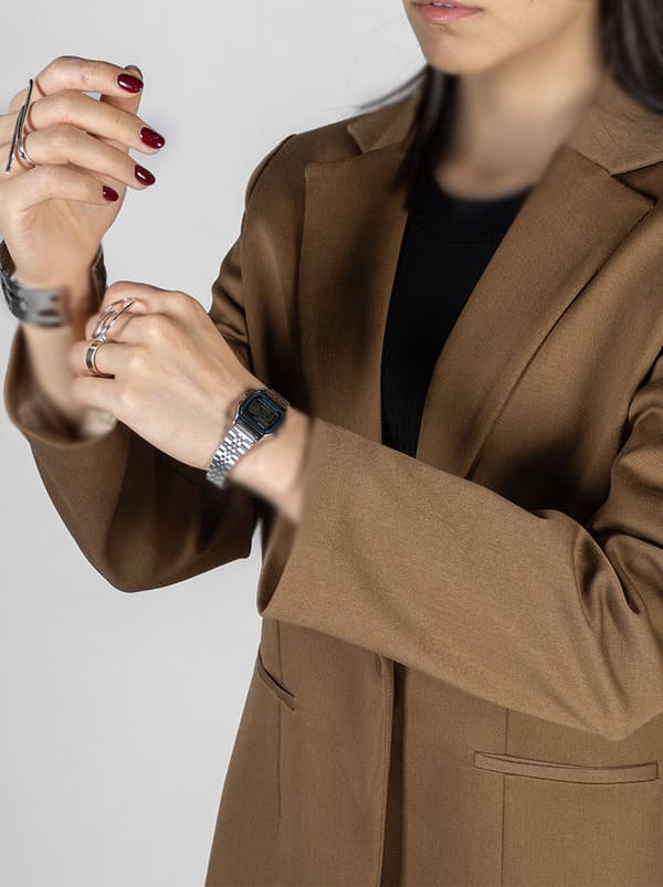 مانتو کتی اسپرت؛ کت گاباردین تک دکمه در کالکشن فروشگاه زی زی مد