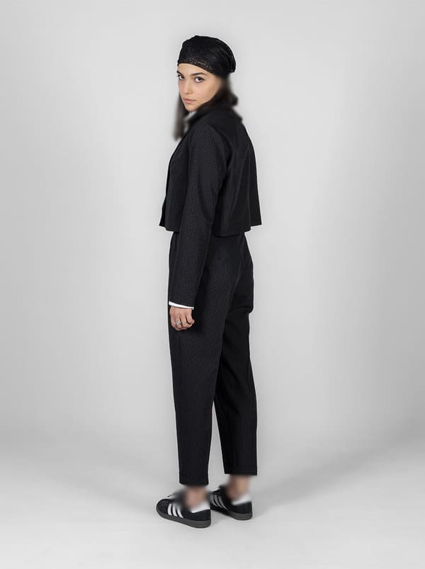 خرید کت و شلوار زنانه؛ ست کراپ کت و شلوار مام پاکتی دیپلمات