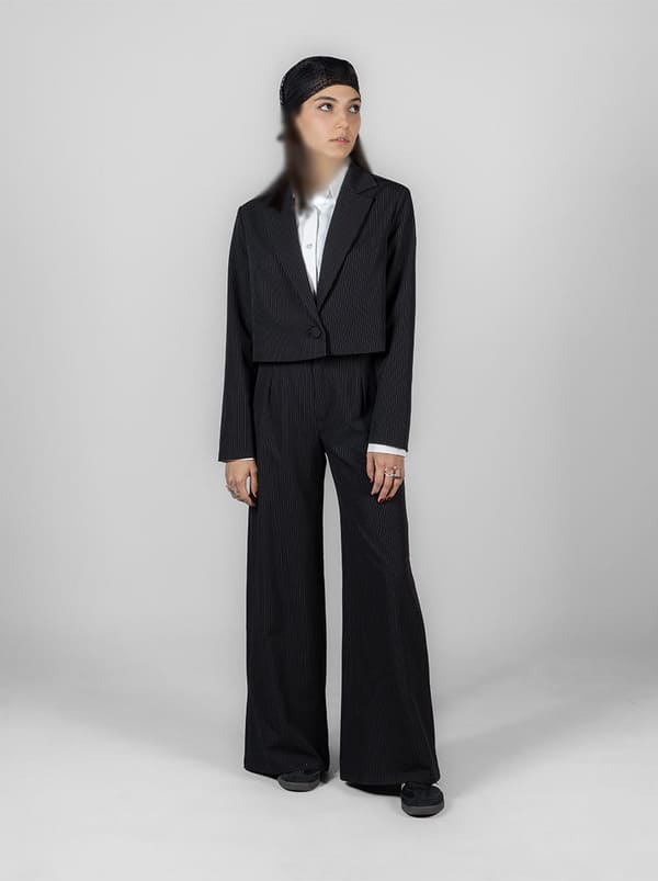 خرید کت و شلوار زنانه؛ خرید آنلاین ست کراپ کت و شلوار بگ دیپلمات