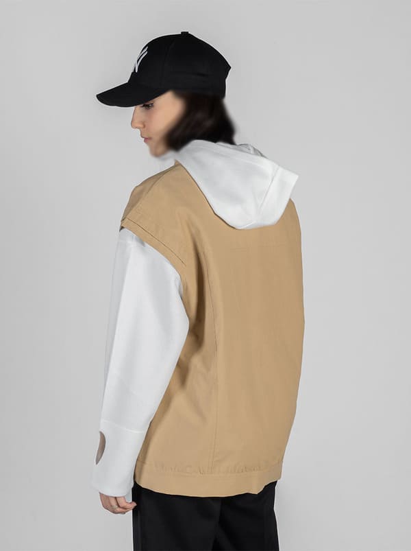 خرید وست؛ خرید آنلاین وست کتان زارا نخودی برای استایل کلاسیک و روی مد خرید وست؛ خرید آنلاین وست کتان زارا نخودی برای استایل کلاسیک و روی مد