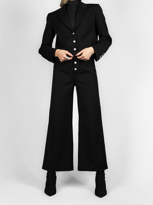 خرید کت و شلوار زنانه؛ کراپ کت و شلوار سیلور برای تیپ روی مد 1404