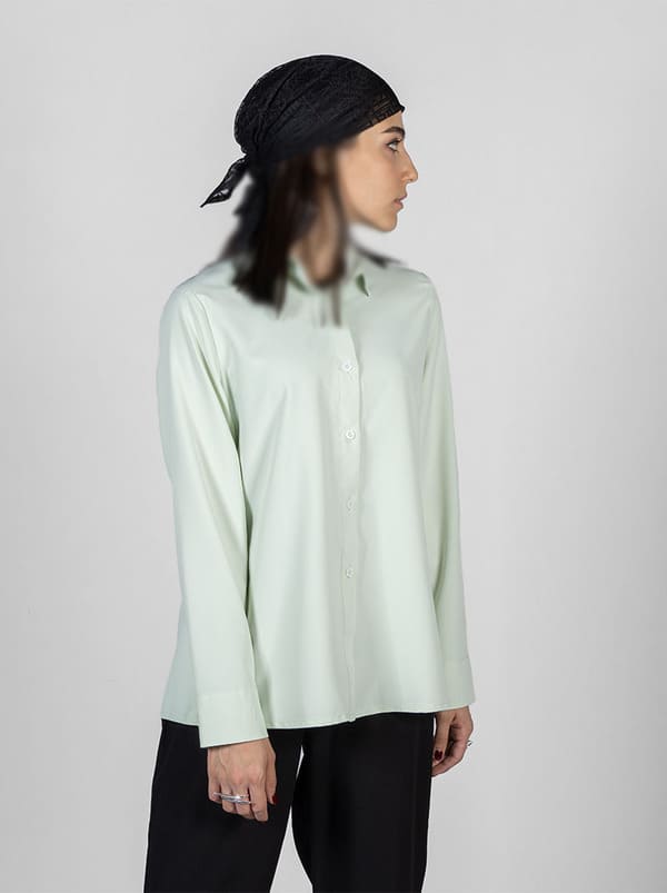 کت و شلوار شیک؛ شومیز بیسیک برای استایل خانمانه 1404